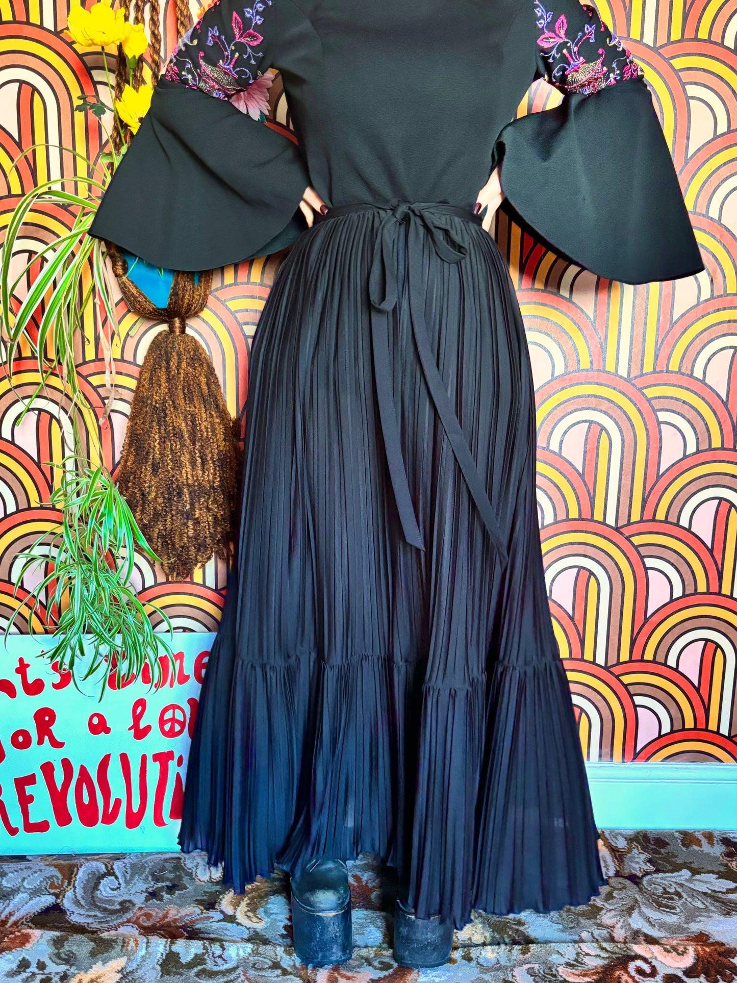 Vintage 70s Black Pleated Maxi Skirt