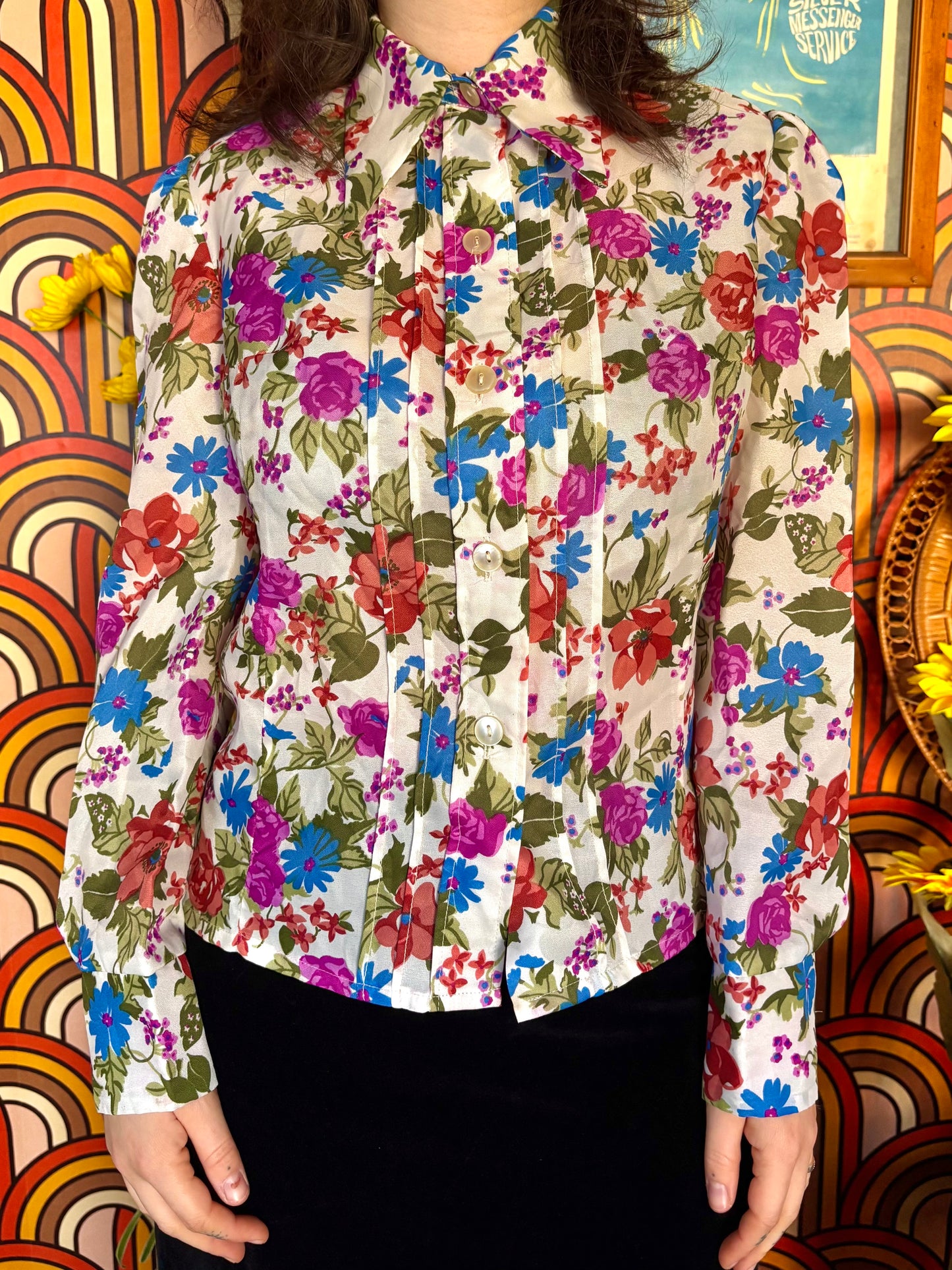 Vintage 70s Floral Dagger Collar Shirt