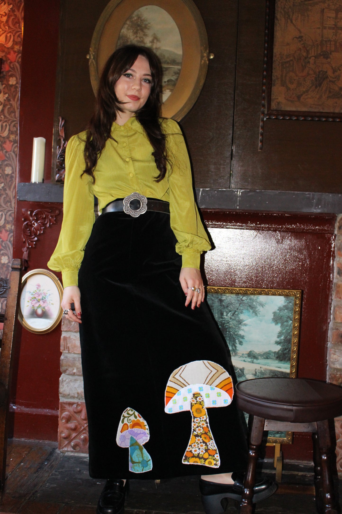 Patchwork Pub Appliqué Mushroom Black Maxi Skirt