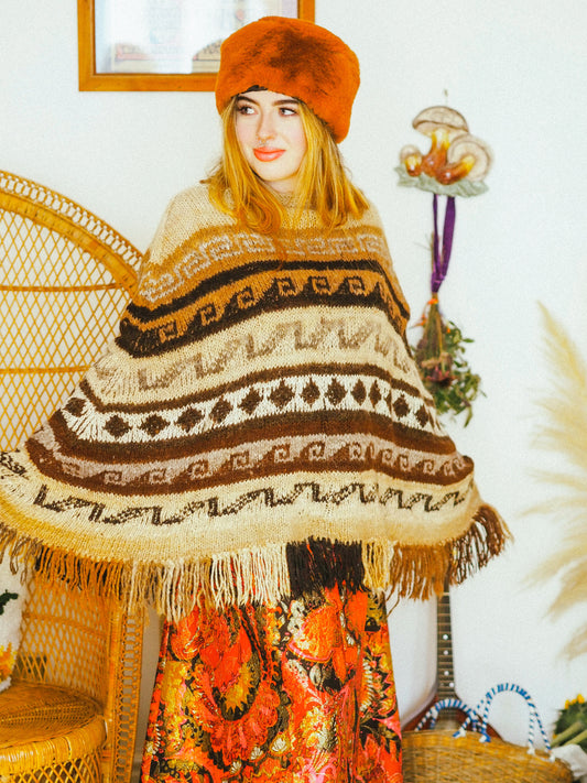 Vintage 70s Brown Knitted Poncho